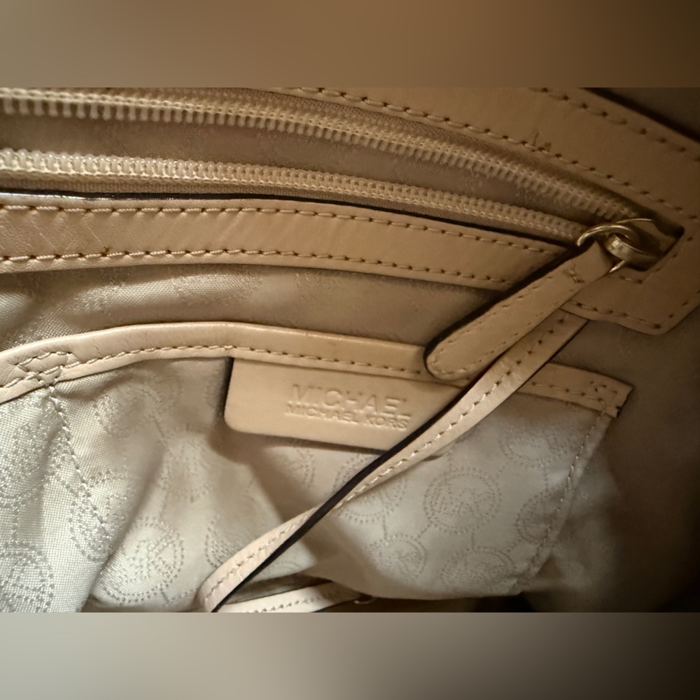 Michael Kors Brown Logo Tote with Tan Straps and Gold Charm FLAWED - Picture 8 of 11